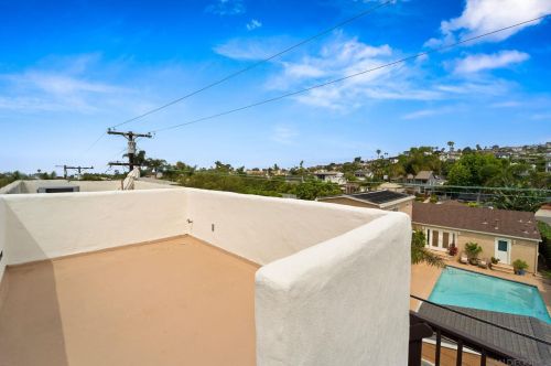 914 Agate St, San Diego CA 92109-1118 exterior