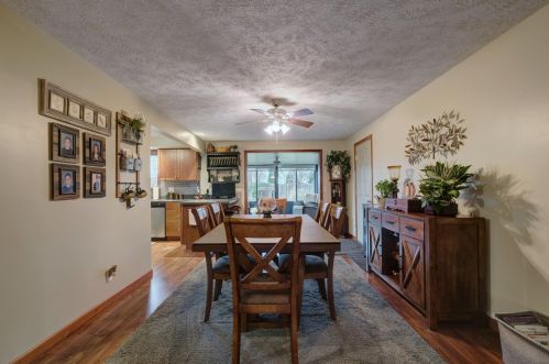 212 Edgefield Blvd, Marion OH 43302-5801 exterior