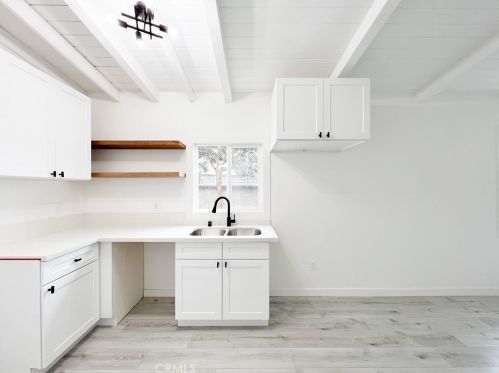 1110 Poplar St, Compton CA  90220-1643 exterior