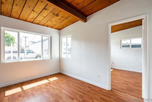 4217 Gresham St, San Diego CA  92109-5342 exterior