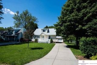 410 20th Ave, Bellevue, NE 68005-5063