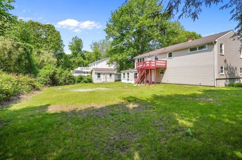 5 Baldwin Dr, Providence RI  02919-1512 exterior