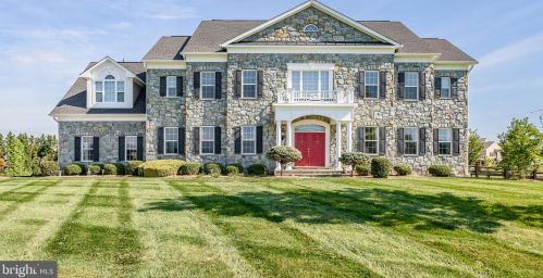 38316 Valley Ridge Pl, Hamilton, VA 20158