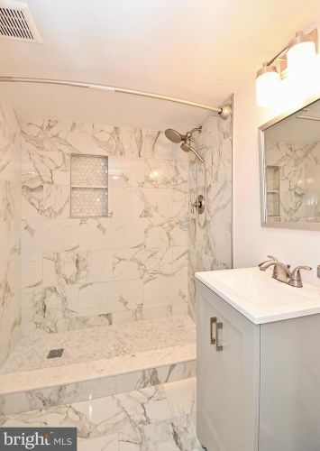 2015 Naylor Rd, Washington DC 20020-4515 exterior