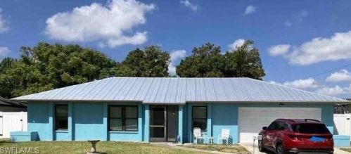 148 7th Ave, Cape Coral, FL 33909-2530
