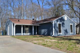 5217 Whippoorwill St, Durham, NC 27704-1248