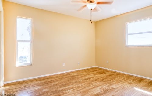 1813 Long Pt Ln, Sanibel FL 33957-2423 exterior