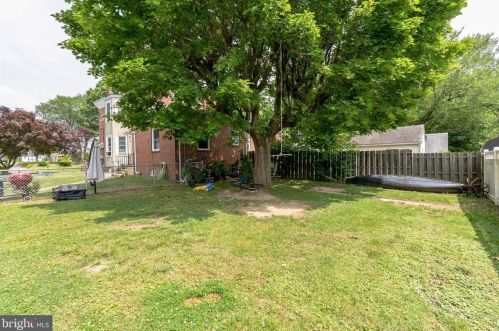 325 Brighton Ter, Holmes PA  19043-1010 exterior