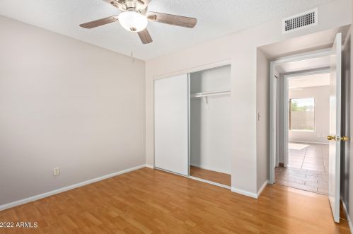 6931 Tuckey Ln, Glendale AZ 85303-3412 exterior