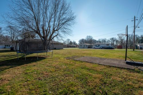 128 Hamilton Ave, Hebron OH  43025-7014 exterior