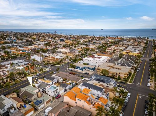 513 15th St, Huntington Beach CA  92648-4045 exterior