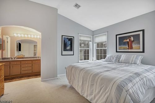 55 High Pond Ln, Bedminster NJ  07921-2017 exterior