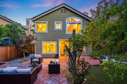 7577 Trotter Way, Pleasanton CA  94566-3121 exterior