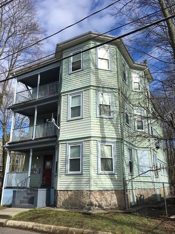 177 Green St, Brockton, MA 02301-3875