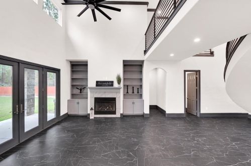 15475 Conroe Dr, Conroe TX 77384-3419 exterior