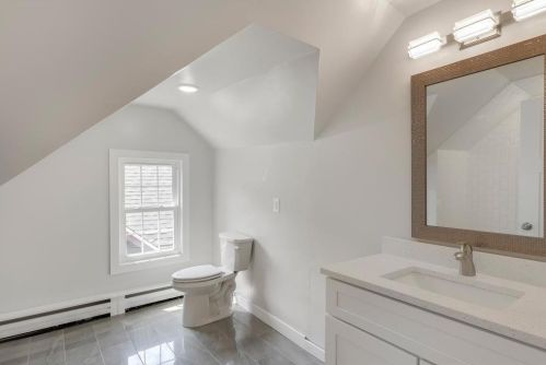 2549 Aldrich Ave, Minneapolis MN 55405-2925 exterior