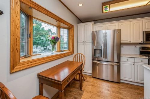 2835 Miles Ave, Bronx, NY 10465-3037