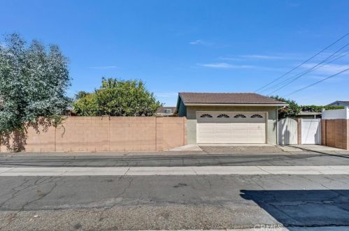 11422 Kearney Way, Garden Grove, CA 92840-2320