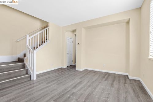 23 Elijah Ct, West Pittsburg CA  94565-2748 exterior