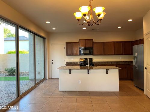 4756 Bonanza Rd, Gilbert AZ  85297-7453 exterior