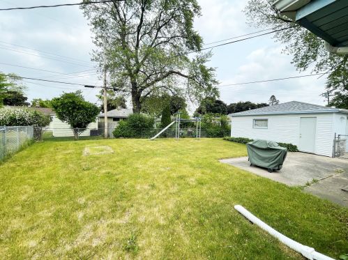7076 38th Ct, Milwaukee, WI 53209-2324