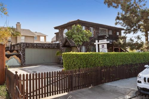 4273 Dawes St, San Diego CA 92109-1230 exterior