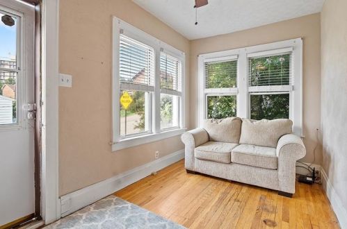 110 Grant Ave, Pittsburgh, PA 15237-1979