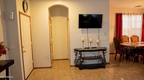 7752 Bonitos Dr, Phoenix AZ  85035-5076 exterior