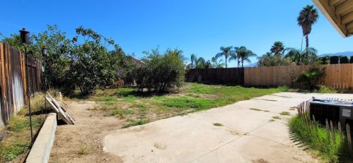 166 Nebraska St, Lake Elsinore CA  92530-1861 exterior