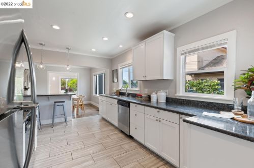 1515 Derby St, Berkeley CA  94703-1816 exterior