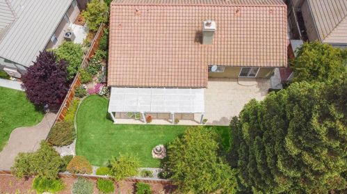 860 Valley Oak Dr, Hollister CA  95023-9155 exterior