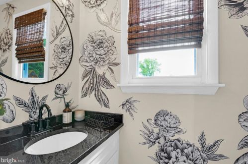 14 Maybrook Ave, Auburn NJ  08085-9703 exterior