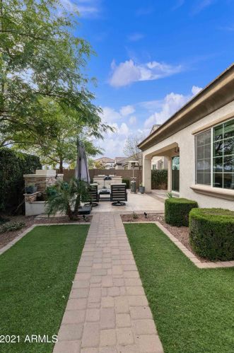 4325 Glacier Pl, Chandler AZ 85249-0503 exterior