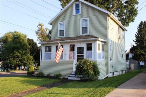 14 Jarvis St, Auburn, NY 13021-5408
