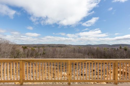 875 Valley Rd, Washington NH  03280-3122 exterior