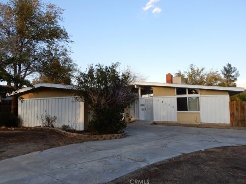 14101 Burning Tree Dr, Victorville, CA 92395-4307