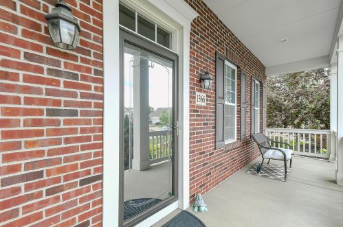 1366 Scotsman Dr, Darbydale, OH 43123-8495