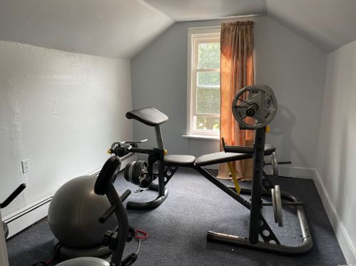 80 11 St, Huntington Station NY 11746-1729 exterior