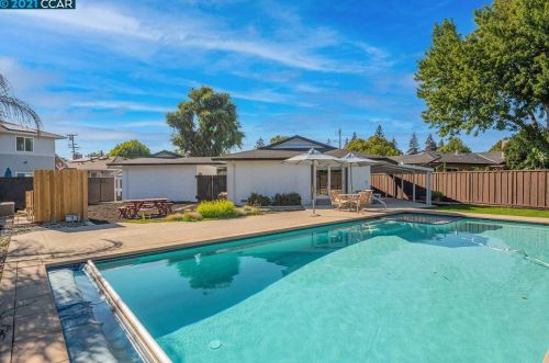 69 Fordham Ct, Concord CA  94523-1523 exterior