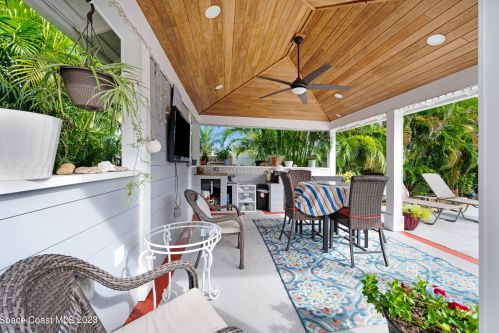 221 Degan Pl, Sebastian FL  32958-4509 exterior