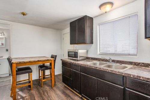 8435 Mission Blvd, Riverside CA  92509-2976 exterior