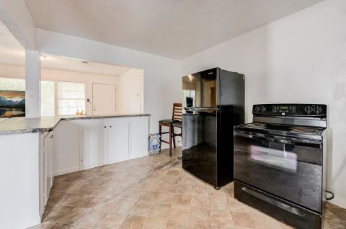 2001 3 Ave, Texas City TX  77590-7308 exterior