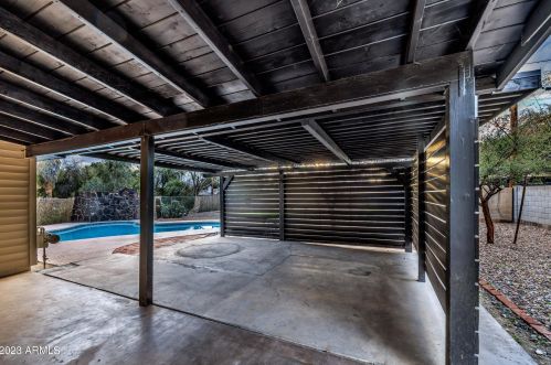 7142 12 St, Phoenix AZ 85022-3801 exterior