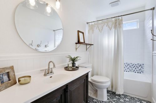 235 Meyenberg Ave, Ripon CA  95366-2921 exterior