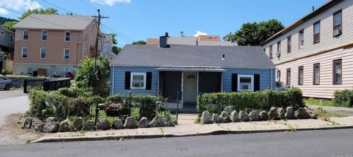 1 Church St, Highland Falls, NY 10928-1936