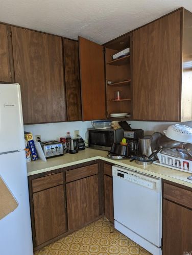 27310 Oriole Dr, Willits CA  95490-9420 exterior