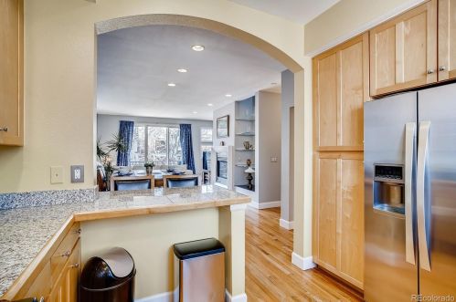 1633 Franklin St, Denver CO 80205-3967 exterior