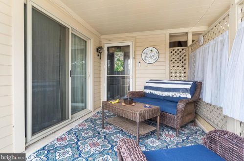 118 Nottoway Dr, Blue Bell, PA 19422-1130