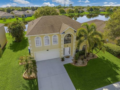 5954 Ridge Lake Cir, Vero Beach, FL 32967-5092