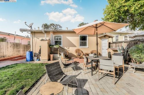 2708 Humboldt Ave, Oakland CA  94602-3635 exterior